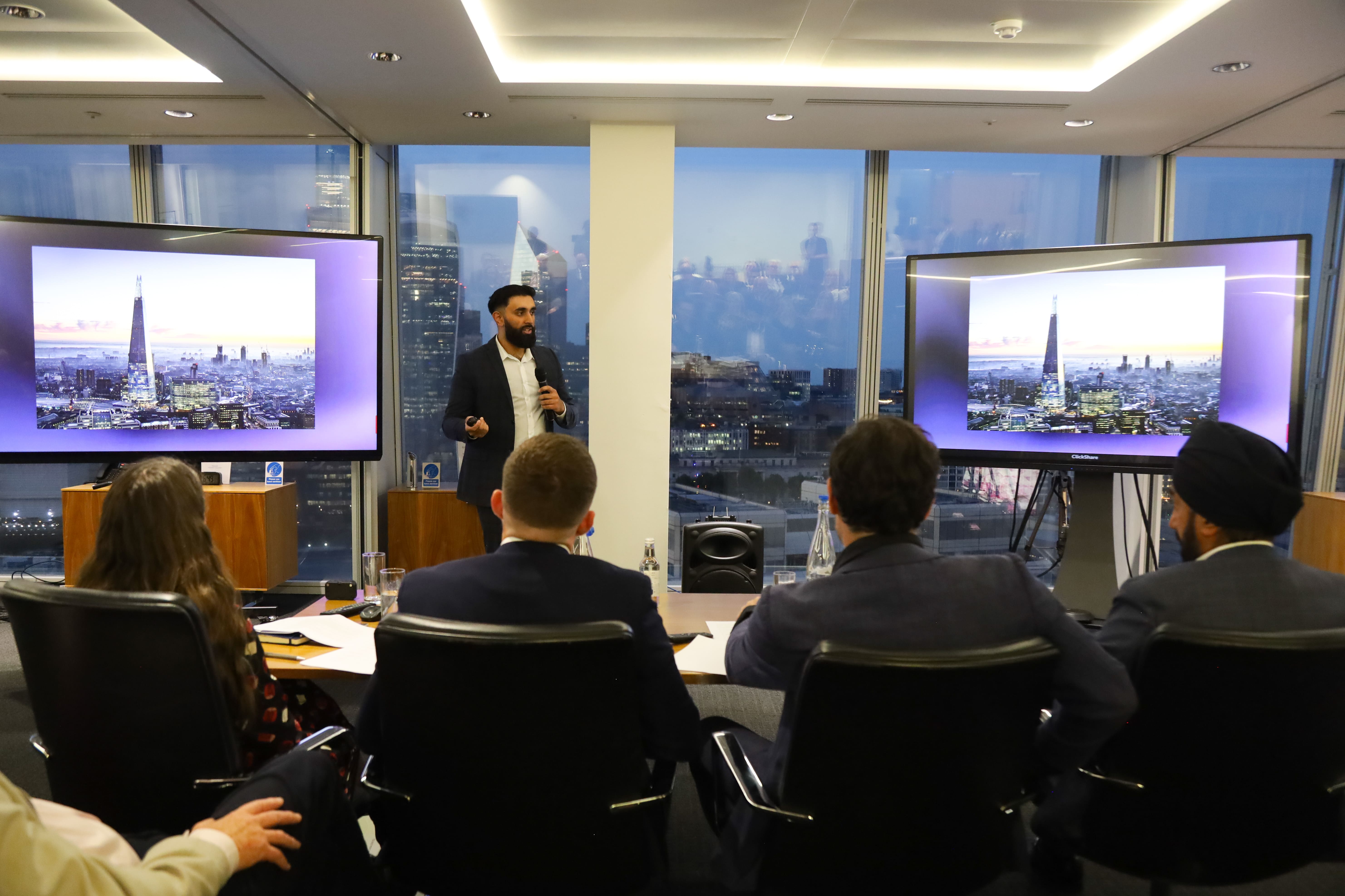 Medily AI founder Talha Mehmood pitches to Ignite judges at The Shard.jpeg